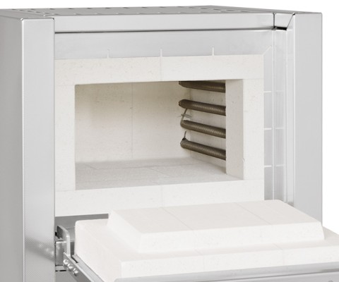 Furnace lining with high-quality lightweight refractory brick insulation