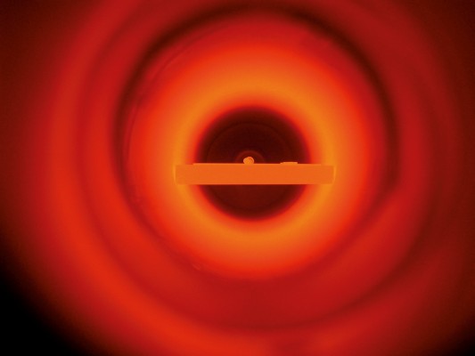 Sintering under hydrogen in a tube furnace of RHTH product line