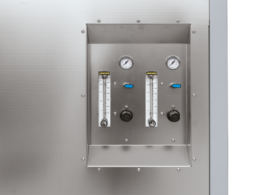 Automatic gas supply system with solenoid valve and rotameter